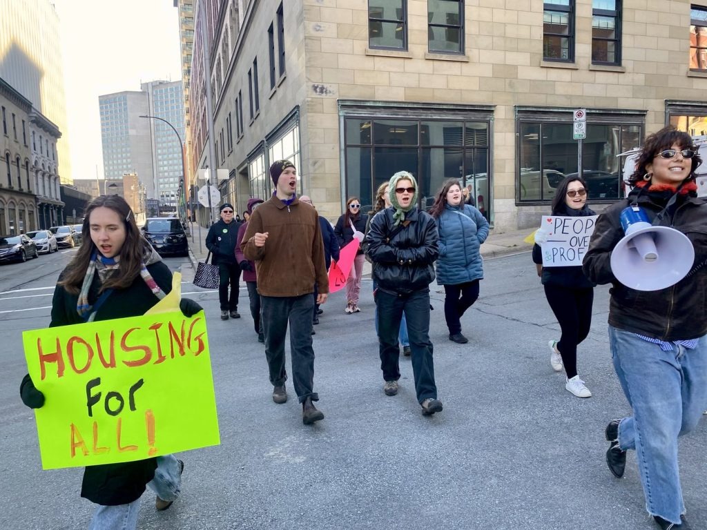 Immigration plan slashes student visas, prioritizes economic newcomers
