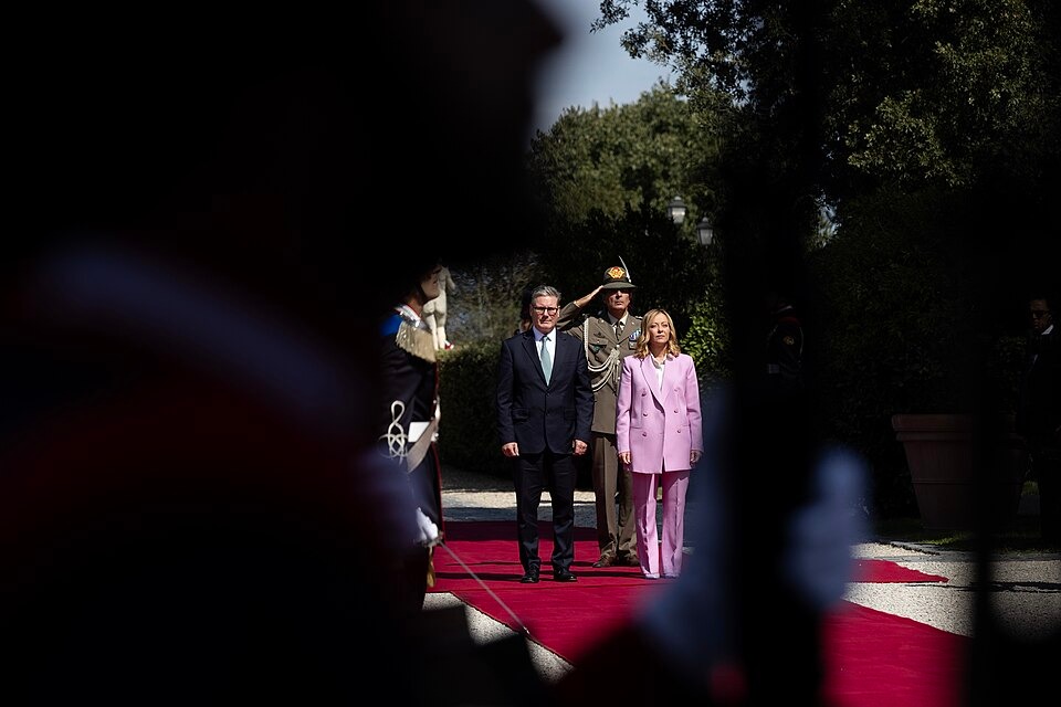 UK PM Starmer Apologises to Epstein Victims for Trusting Mandelson’s ‘Lies