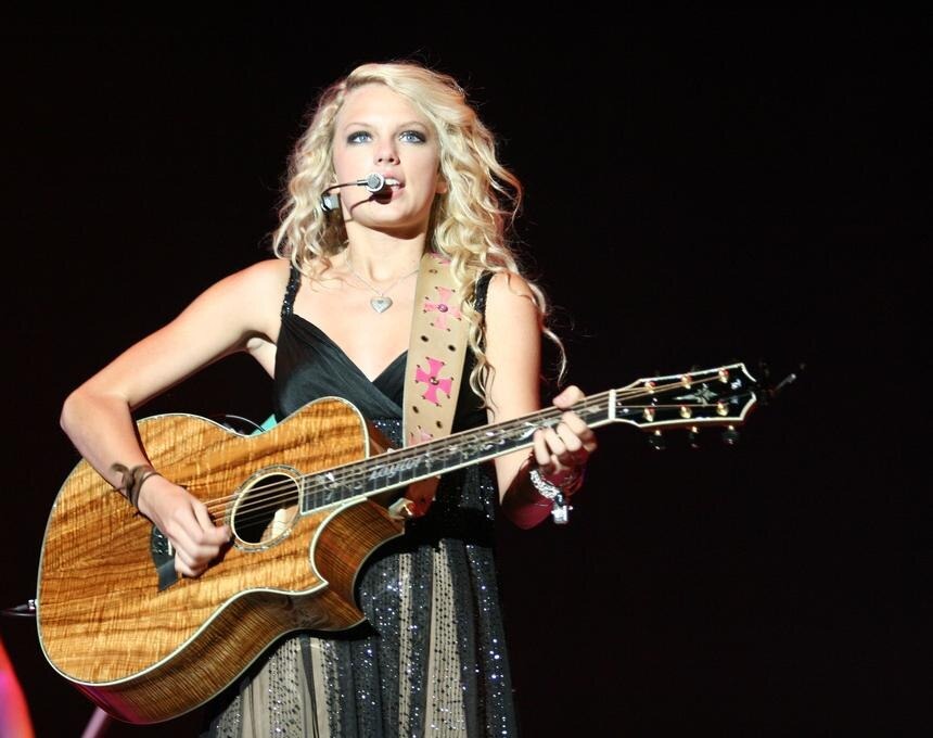 Austrian Charged in Foiled Islamic State Plot at Taylor Swift Show