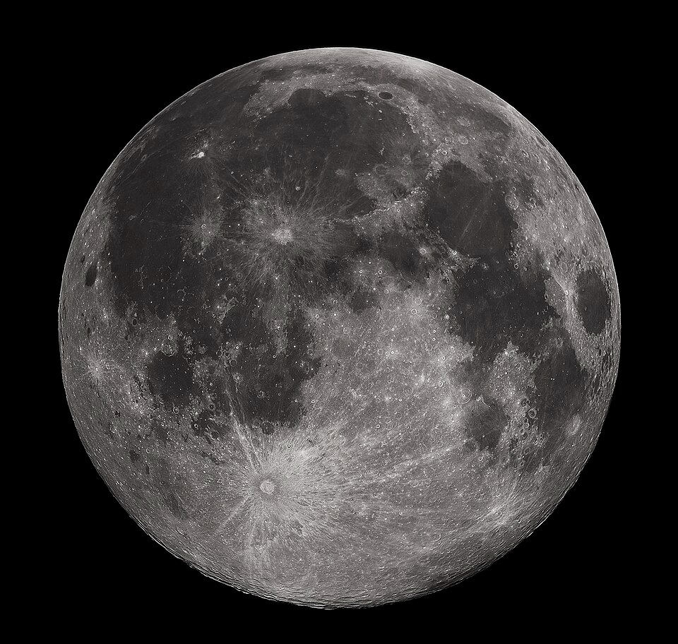 Humanity Heads Back to the Moon: NASA’s 10-Day Mission Nears Launch