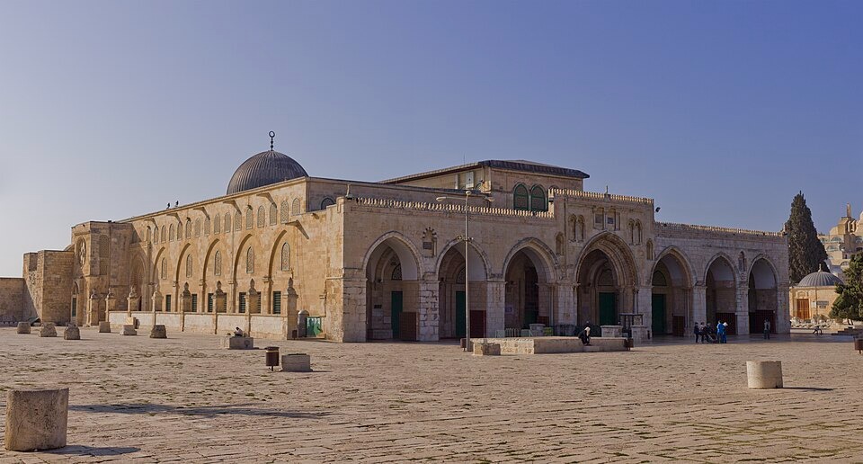 Israel Limits Al-Aqsa Access on First Friday of Ramadan Amid West Bank Tensions
