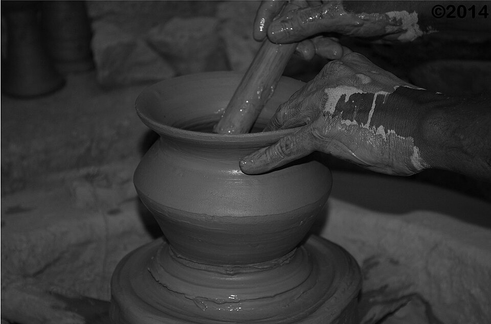 Strait of Hormuz Crisis Shuts Down India’s Ceramics Industry