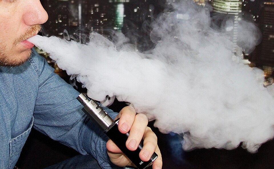 UK Passes Landmark Tobacco and Vapes Bill Introducing Lifetime Smoking Ban for Younger Generation