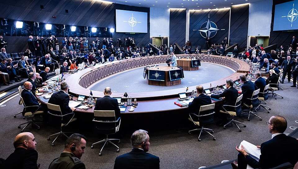 Leaked Pentagon Email Sparks NATO Tensions Over Iran Strategy