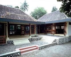 Indonesia Religious School Faces Abuse Claims