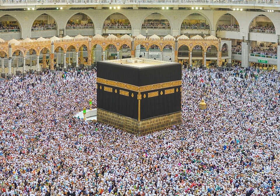 Hajj Begins in Hajj as Over 1.5 Million Foreign Pilgrims Arrive in Mecca