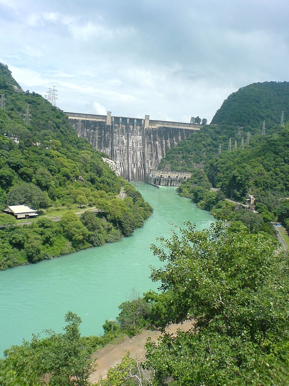 Bhakra dam water level rises to historical level