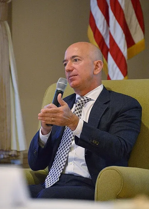 AI Seen as Opportunity, Not Threat, Says Bezos in Paris